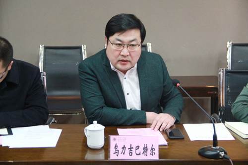 说明: http://www.imu.edu.cn/__local/B/C8/FD/68E802ED55D45E01F09FB387644_585BBE39_1818E.jpg